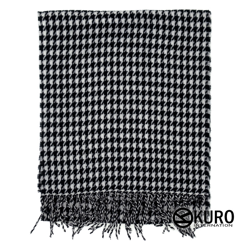 KURO-SHOP 韓進口 黑白千鳥紋 彷羊毛觸感  圍巾(可客製化電繡)