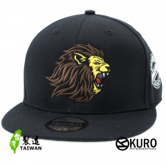 KURO-SHOP-獅子電繡 平板帽-棒球帽(可客製化)